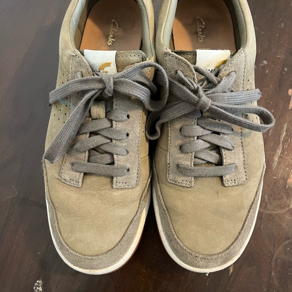 Clarks Men's Olive Green Sneakers